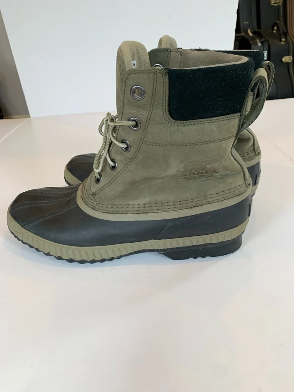 Sorel Cheyanne II Men’s Size 11 Insulated Waterproof Winter Boots Nori Black